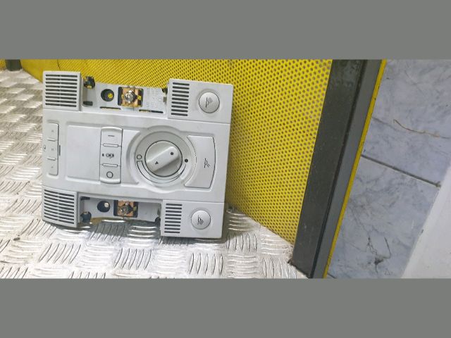 bontott AUDI A8 Beltér Világítás Első