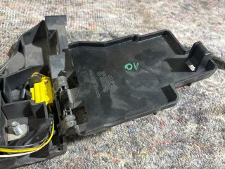 bontott AUDI A8 Biztosítéktábla Doboz