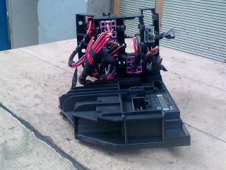 bontott AUDI A8 Biztosítéktábla Utastér