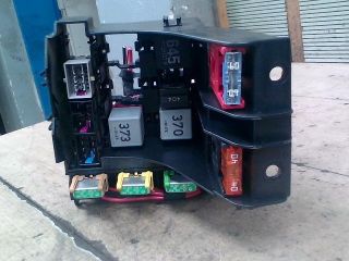 bontott AUDI A8 Biztosítéktábla Utastér