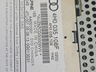 bontott AUDI A8 CD / DVD Tár