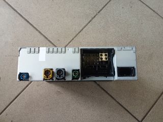 bontott AUDI A8 CD / DVD Tár