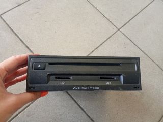 bontott AUDI A8 CD / DVD Tár