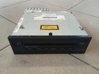 bontott AUDI A8 CD / DVD Tár