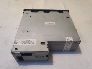 bontott AUDI A8 CD / DVD Tár