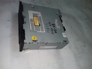 bontott AUDI A8 CD / DVD Tár