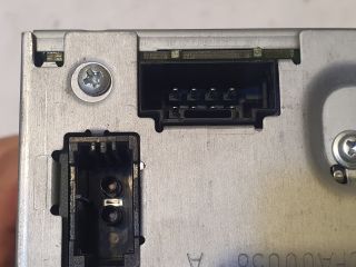 bontott AUDI A8 CD / DVD Tár