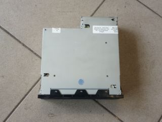 bontott AUDI A8 CD / DVD Tár