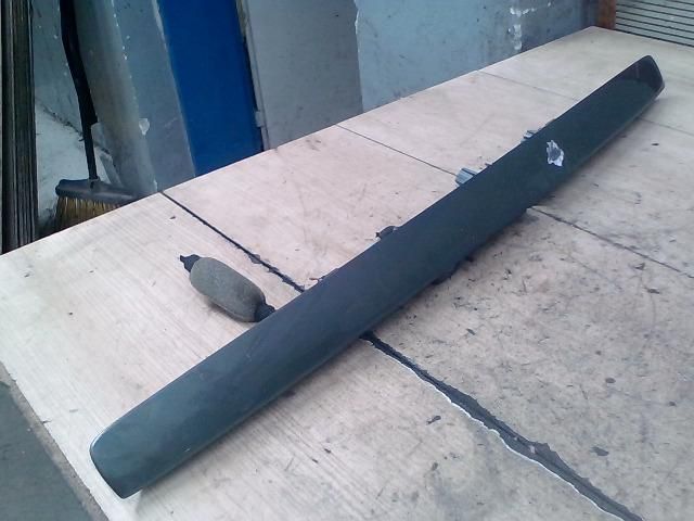 bontott AUDI A8 Csomagtérajtó Díszléc