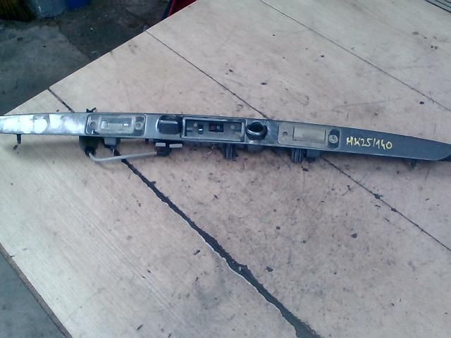 bontott AUDI A8 Csomagtérajtó Díszléc