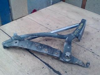 bontott AUDI A8 Csomagtérajtó Jobb Zsanér