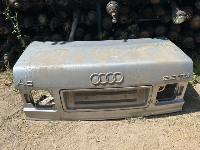 bontott AUDI A8 Csomagtérajtó (Üres lemez)
