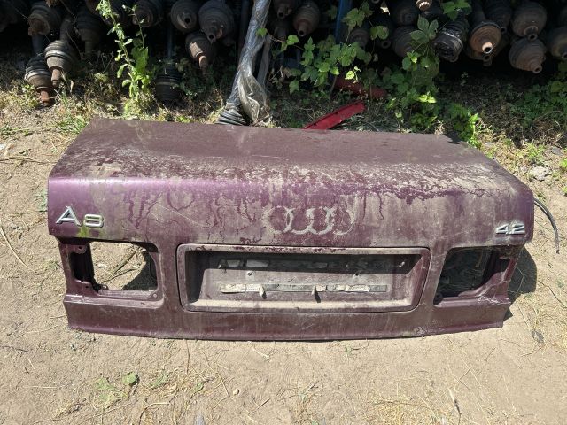 bontott AUDI A8 Csomagtérajtó (Üres lemez)