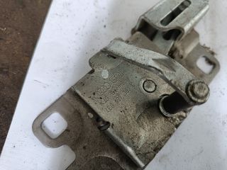 bontott AUDI A8 Csomagtérajtó Zárszerkezet