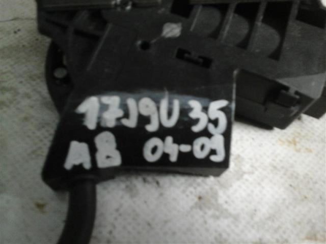 bontott AUDI A8 Csomagtérajtó Zárszerkezet