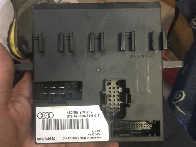 bontott AUDI A8 Elektronika (Magában)