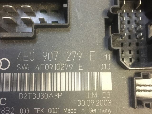 bontott AUDI A8 Elektronika (Magában)