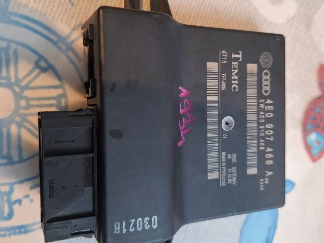 bontott AUDI A8 Elektronika (Magában)