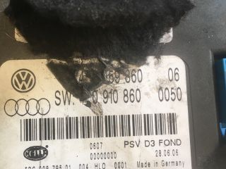 bontott AUDI A8 Elektronika (Magában)