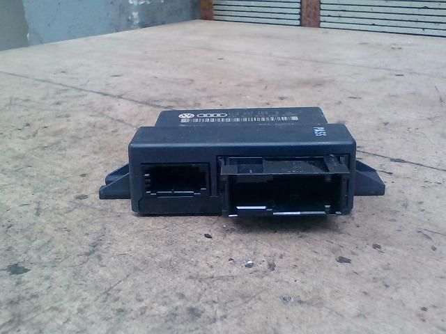 bontott AUDI A8 Elektronika (Magában)