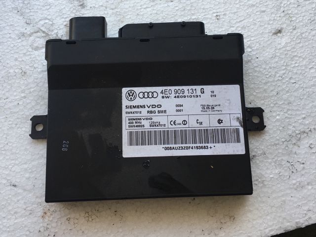 bontott AUDI A8 Elektronika (Magában)