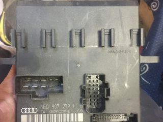 bontott AUDI A8 Elektronika (Magában)