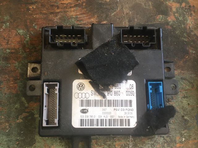 bontott AUDI A8 Elektronika (Magában)