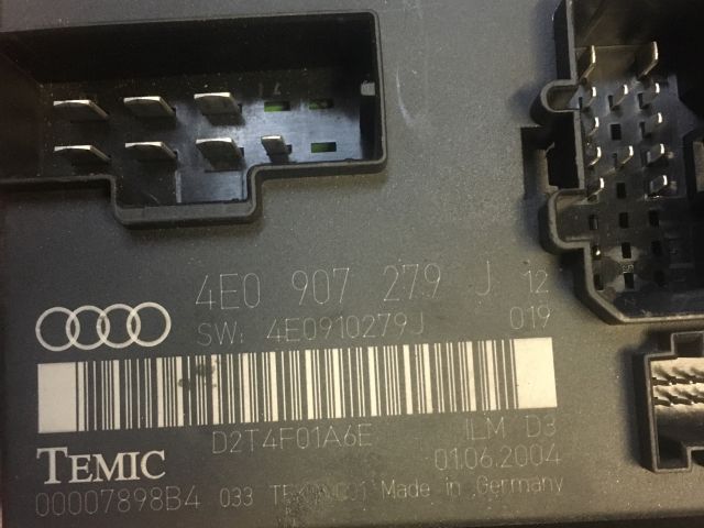 bontott AUDI A8 Elektronika (Magában)