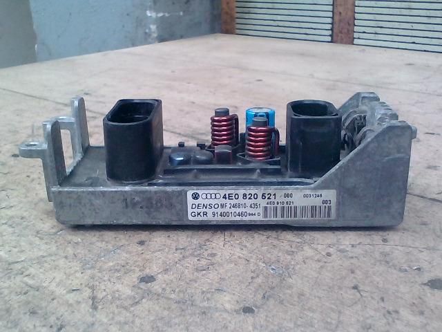 bontott AUDI A8 Előtét Ellenállás Fűtőmotor