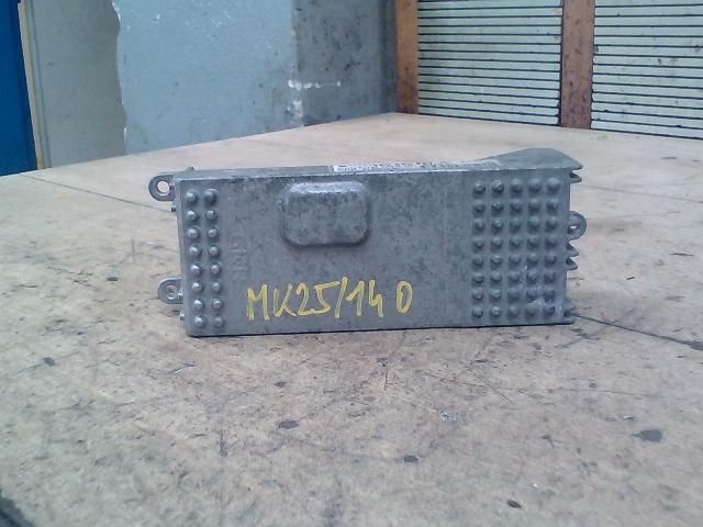 bontott AUDI A8 Előtét Ellenállás Fűtőmotor