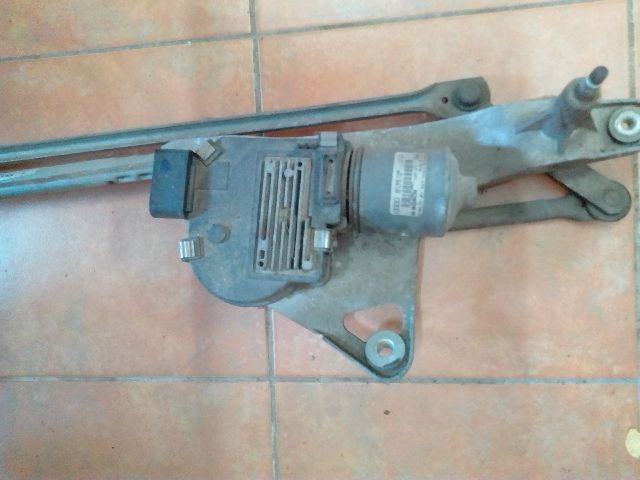 bontott AUDI A8 Első Ablaktörlő Motor