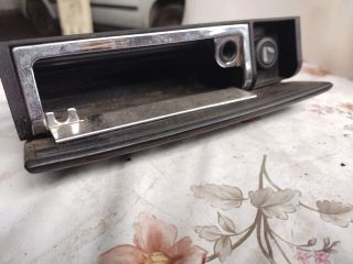 bontott AUDI A8 Első Hamutartó