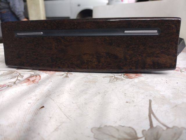 bontott AUDI A8 Első Hamutartó