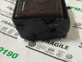 bontott AUDI A8 Első Hamutartó