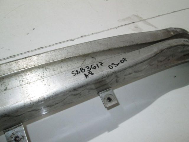 bontott AUDI A8 Első Lökhárító Merevítő (Fém)