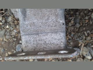 bontott AUDI A8 Első Lökhárító Merevítő (Fém)