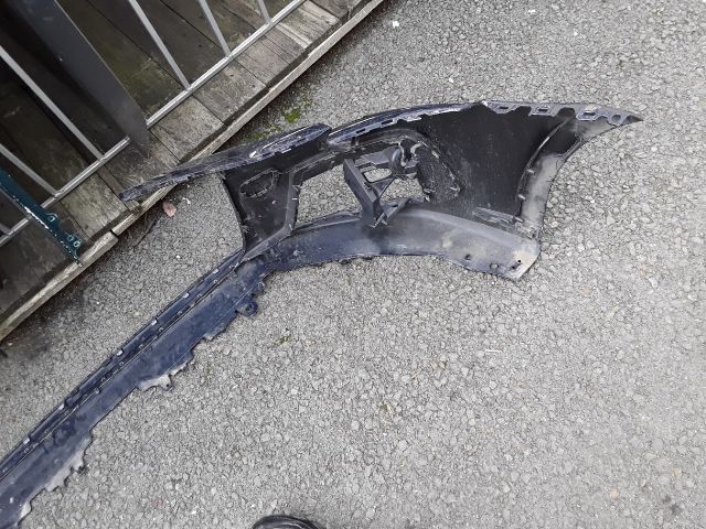 bontott AUDI A8 Első Lökhárító (Részeivel)