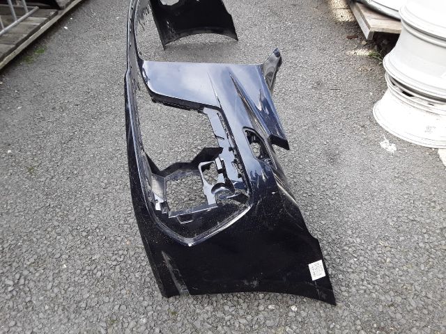 bontott AUDI A8 Első Lökhárító (Részeivel)