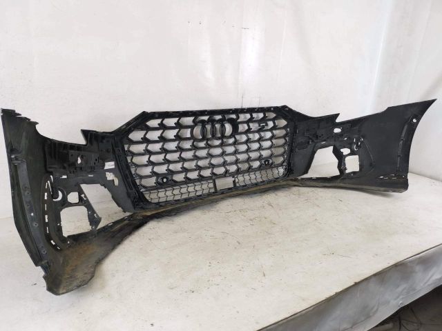 bontott AUDI A8 Első Lökhárító (Üresen)