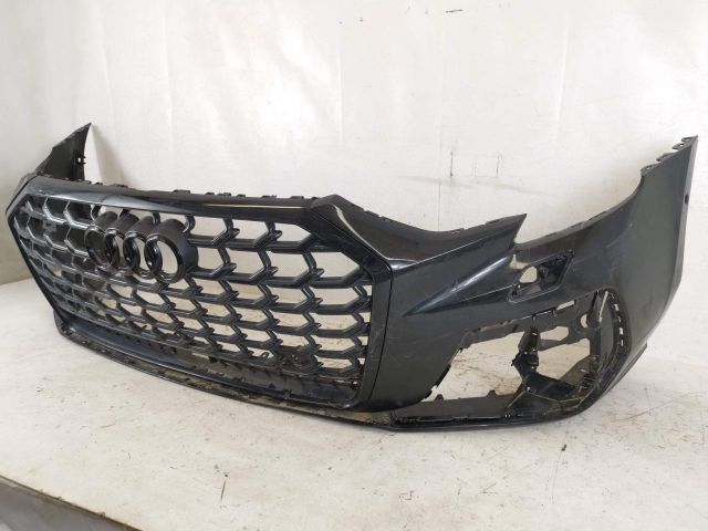 bontott AUDI A8 Első Lökhárító (Üresen)