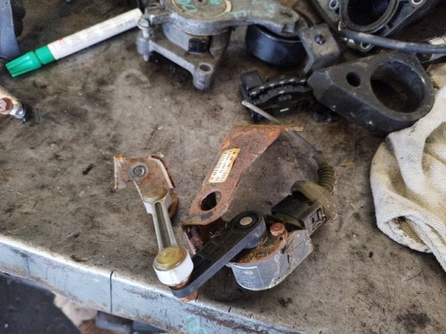 bontott AUDI A8 Első Xenon Szintszabályzó Jeladó