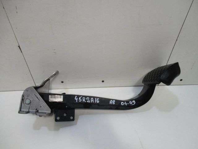 bontott AUDI A8 Fékpedál