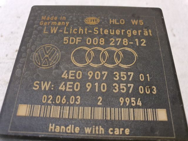 bontott AUDI A8 Fényszóró Elektronika