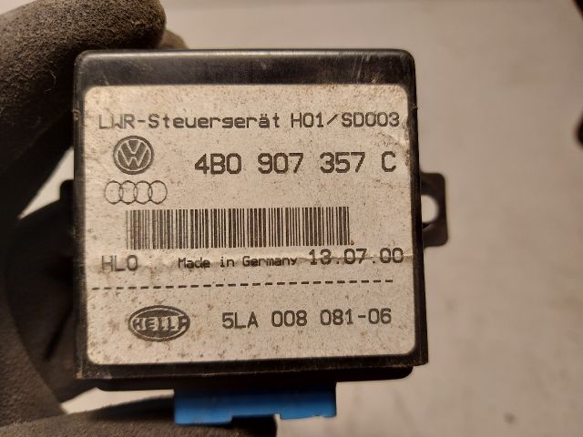 bontott AUDI A8 Fényszóró Elektronika