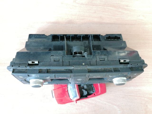 bontott AUDI A8 Fűtéskapcsoló (digit klímás)