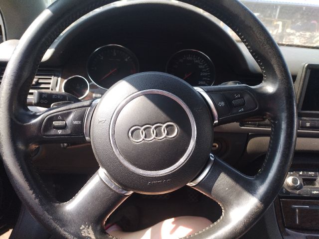 bontott AUDI A8 Fűtéskapcsoló (digit klímás)