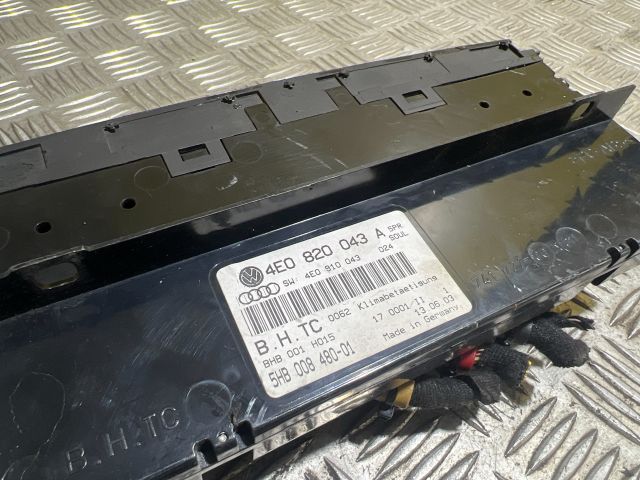 bontott AUDI A8 Fűtéskapcsoló (digit klímás)