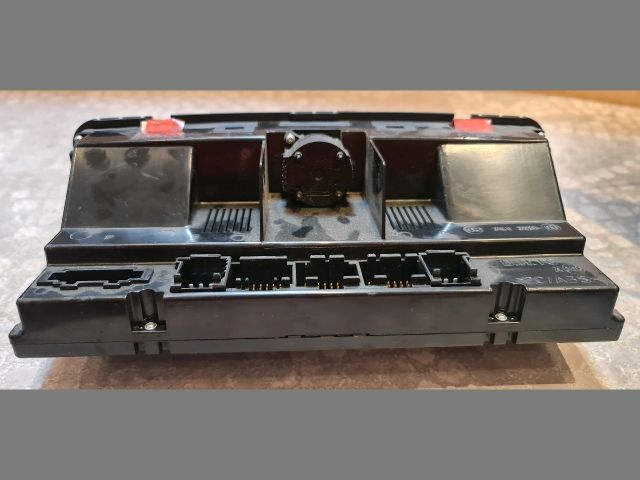 bontott AUDI A8 Fűtéskapcsoló (digit klímás)