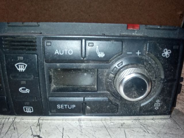 bontott AUDI A8 Fűtéskapcsoló (digit klímás)