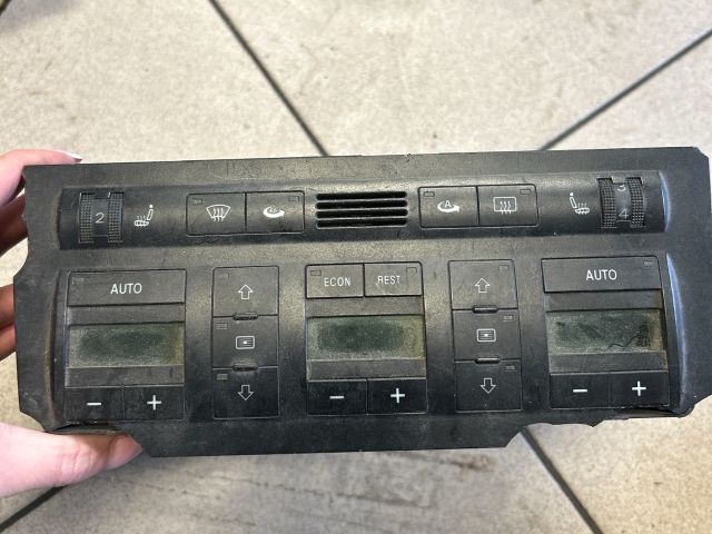 bontott AUDI A8 Fűtéskapcsoló (digit klímás)